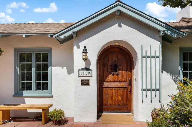 1159 N Chester Avenue, Pasadena CA: https://media.crmls.org/mediaz/884ddcf8-68d9-4d97-a40f-b855bcda0fbc.jpg