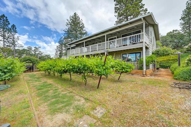 2640 Gayle Lane, Auburn CA: https://media.crmls.org/mediaz/884ffb22-ced7-4d82-908e-5438d176fe15.jpg