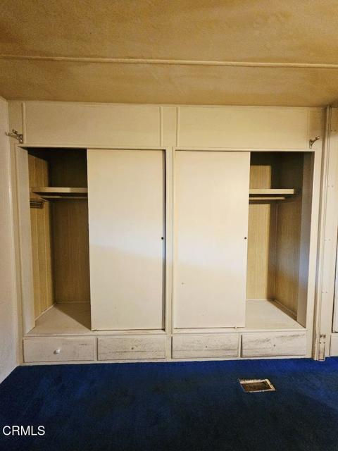 Detail Gallery Image 4 of 11 For 10685 Blackburn Pl #9,  Ventura,  CA 93004 - 2 Beds | 2 Baths