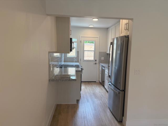 6051 La Jolla Hermosa Ave, La Jolla CA: https://media.crmls.org/mediaz/88518d52-aa9c-49d6-a0d1-141bc0d65f4a.jpg