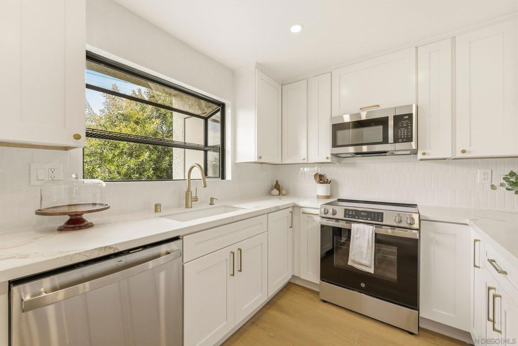 1263 Robinson Ave - photo 10
