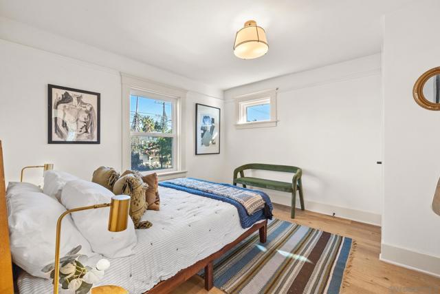 1203 N Normandie Ave, Los Angeles CA: https://media.crmls.org/mediaz/88536d88-9fd0-4682-a892-b149bdf27c9d.jpg