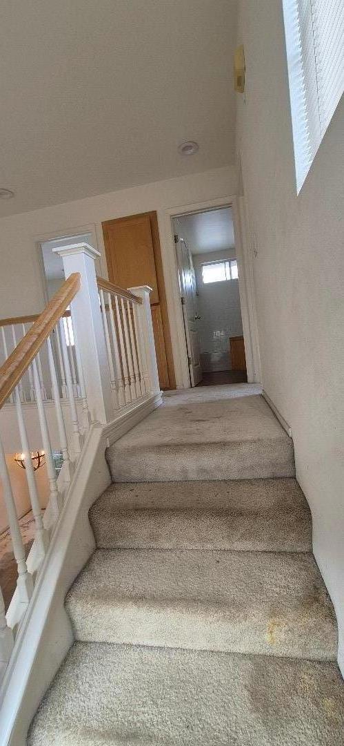 21854 Stonegate, Salinas CA: https://media.crmls.org/mediaz/88549d6c-b4ea-44dd-a8f4-b3c149910630.jpg