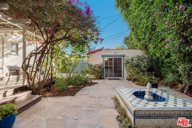 1067 South Point View Street photo 24