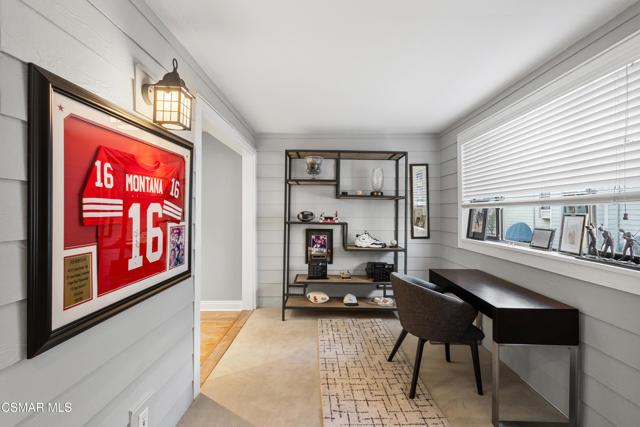 1224 S Westlake Boulevard, Westlake Village CA: https://media.crmls.org/mediaz/88557fae-a1d8-4716-b7a2-8479d06f4554.jpg