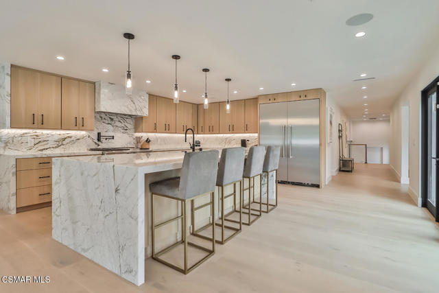 31754 Foxfield Drive, Westlake Village CA: https://media.crmls.org/mediaz/8855c425-9922-4c2e-9cee-91d2ad6c451d.jpg