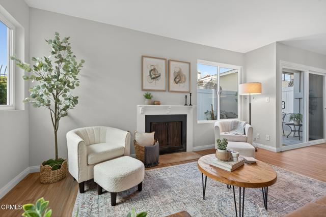 Detail Gallery Image 5 of 40 For 1320 San Simeon Ct #4,  Ventura,  CA 93003 - 2 Beds | 1/1 Baths