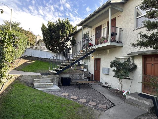 2663 67 E Street, San Diego CA: https://media.crmls.org/mediaz/8857204c-6047-4e20-8a9c-befeecb30361.jpg