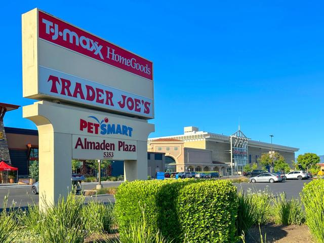 4586 Cimarron River Court, San Jose CA: https://media.crmls.org/mediaz/88574301-e856-4afd-bbab-d719133076a2.jpg