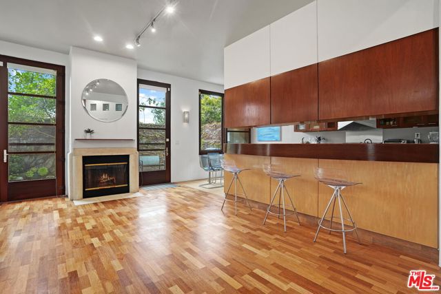 420 Ocean Park Boulevard photo 4