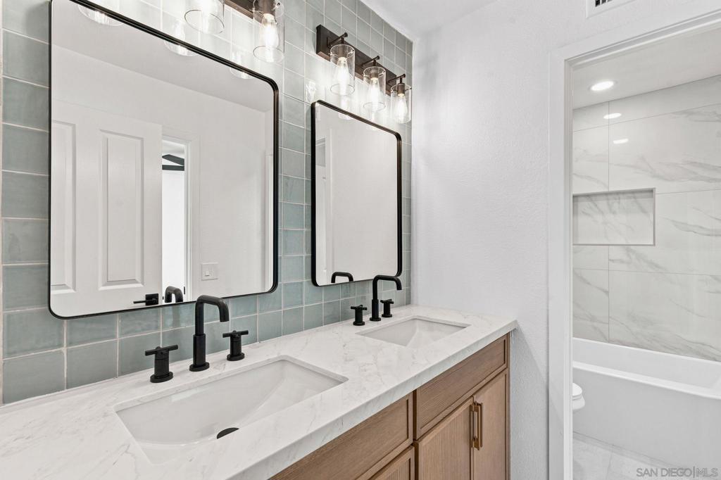 13679 Essence Rd - photo 20