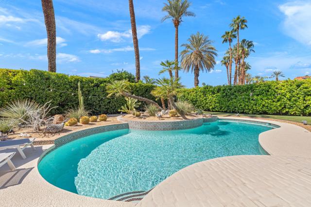 4 Lincoln Place, Rancho Mirage CA: https://media.crmls.org/mediaz/8858a819-65d0-4323-b7e1-e62ca65ce4dc.jpg