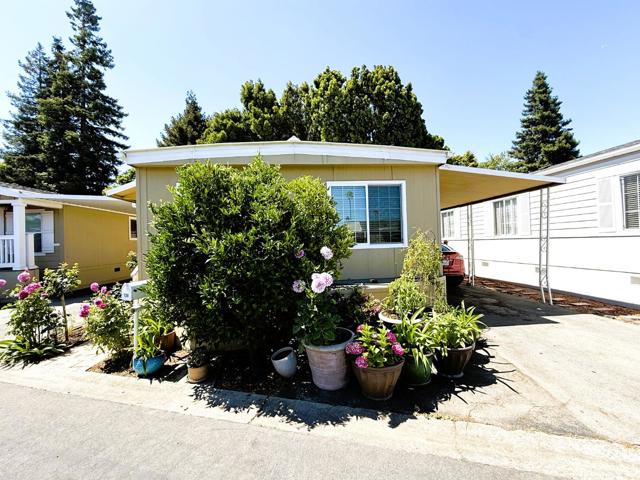 191 E El Camino Real, Mountain View CA: https://media.crmls.org/mediaz/885a5c92-18bf-4704-8f91-8d5176989e60.jpg