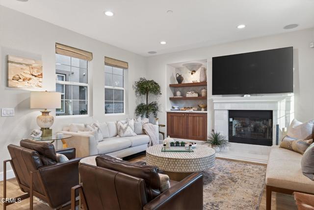 Detail Gallery Image 11 of 59 For 4045 Harbour Island Ln, Oxnard,  CA 93035 - 5 Beds | 3 Baths