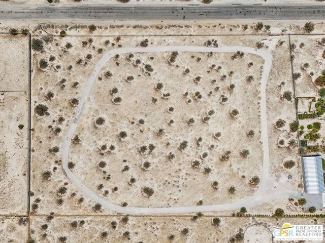 22950 Henry Road, Desert Hot Springs CA: https://media.crmls.org/mediaz/885c4a20-3bae-4ce1-999d-2246dca058b2.jpg