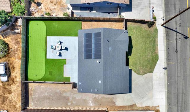 231 Cananea Street, Vista CA: https://media.crmls.org/mediaz/885c951f-8a1a-4ef6-af2c-cccfc90f8595.jpg