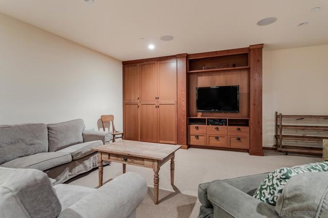 35750 Mountain Circle Drive, Julian CA: https://media.crmls.org/mediaz/885cb653-ff2d-495f-8661-387c72caf7ac.jpg