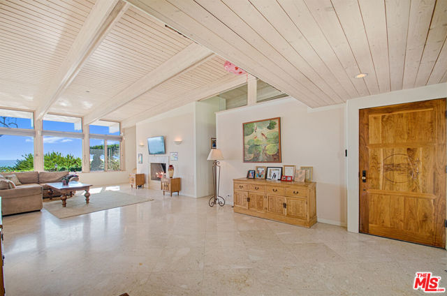 20394 Seaboard Road photo 7