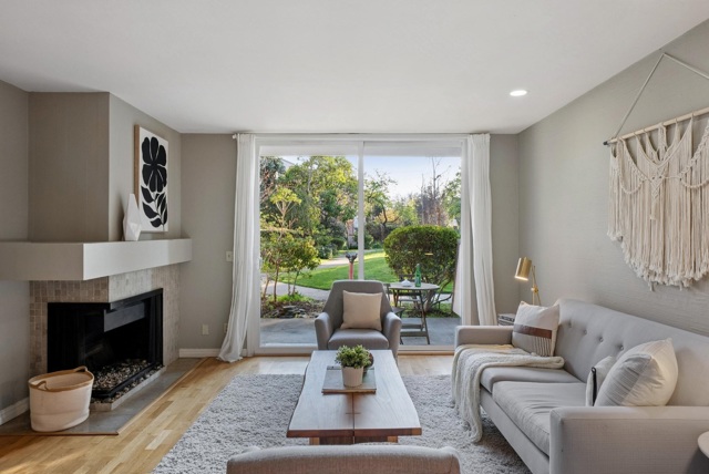 Image 7 of 56 For 2101 Shoreline Dr  153