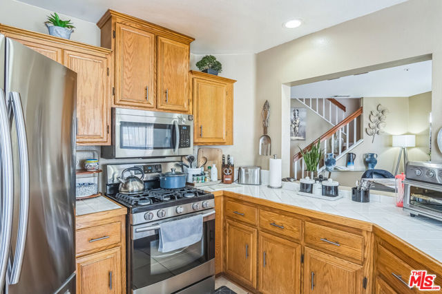 16230 Trailwinds Drive, Fontana CA: https://media.crmls.org/mediaz/885ff155-589c-4e7a-8f3f-f24088deec8a.jpg