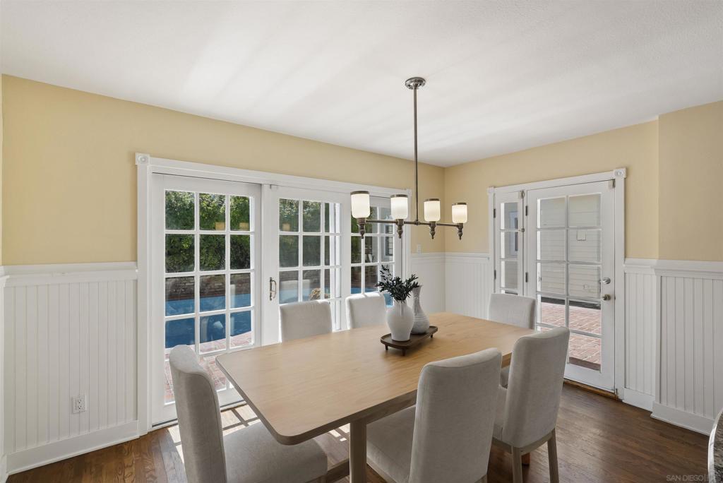 921 Court Way - photo 16