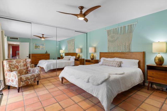 1387 E Verbena Drive, Palm Springs CA: https://media.crmls.org/mediaz/8862f7b1-acbd-4f8c-85bb-a49ca67f7720.jpg