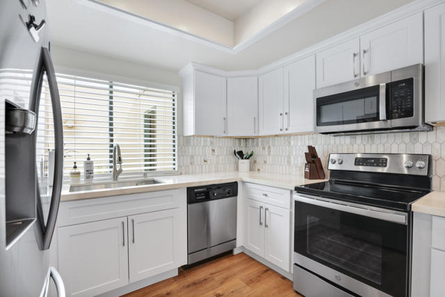 1713 Grand Bahama W Drive, Palm Springs CA: https://media.crmls.org/mediaz/8863ca84-8fe4-4b19-8460-c1650d17e0df.jpg