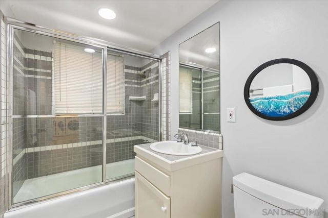 3960 Garfield St., Carlsbad CA: https://media.crmls.org/mediaz/8863d1c2-a91a-4a4b-a613-485a8203207c.jpg