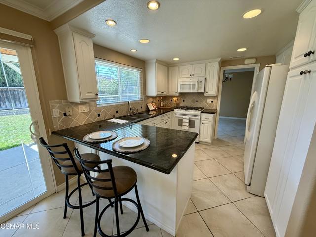 806 San Simeon Drive, Newbury Park CA: https://media.crmls.org/mediaz/8864fbe1-9ddb-48a8-9fe5-c474a986fb03.jpg