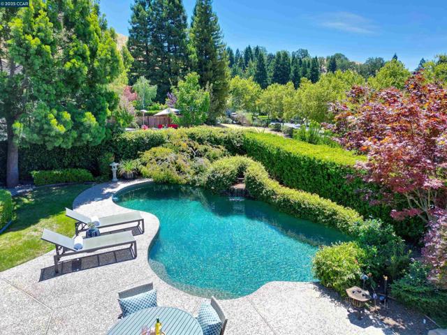 4343 Quail Run Ln, Danville CA: https://media.crmls.org/mediaz/8865551a-2841-46ed-a2c3-e18ac729ef1f.jpg
