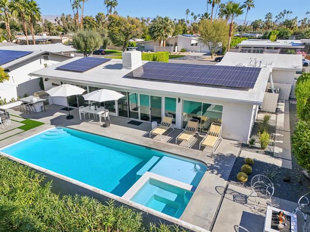2463 S Broadmoor Drive, Palm Springs CA: https://media.crmls.org/mediaz/8865d823-804a-4d51-a263-5c5af3797998.jpg