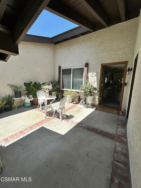 2653 N Broadmoor Avenue, Simi Valley CA: https://media.crmls.org/mediaz/8865f4f6-970c-4b2a-820e-90d863903966.jpg