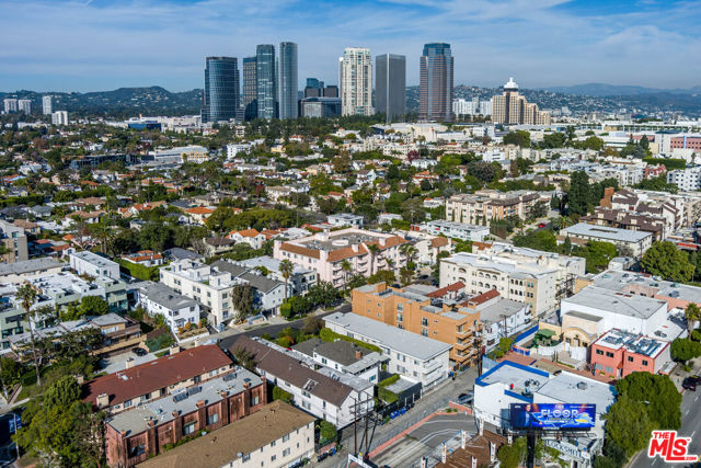 10396 Almayo Avenue, Los Angeles CA: https://media.crmls.org/mediaz/88662a17-47b0-4a0b-a2dd-42a77b6cd6d9.jpg