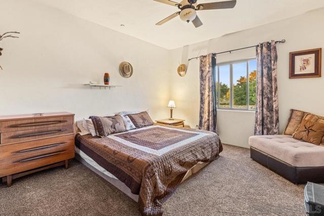 40760 Old Highway 80, Boulevard CA: https://media.crmls.org/mediaz/8866c79a-d294-4afa-84e6-9e9542180b0f.jpg