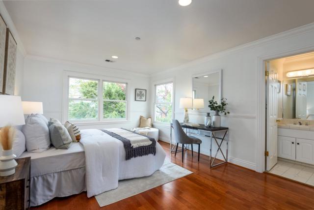 510 Oak Park Way, Redwood City CA: https://media.crmls.org/mediaz/88677380-b6d6-438d-a69c-343166d7dace.jpg