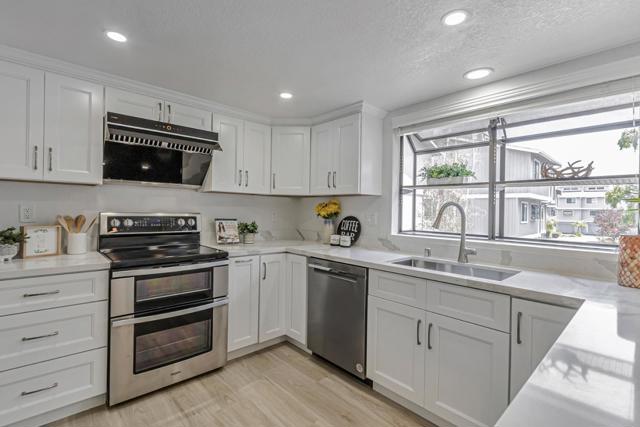 155 Monte Villa Court, Campbell CA: https://media.crmls.org/mediaz/886832ac-643a-4cbb-bb9d-128646ceb4a9.jpg