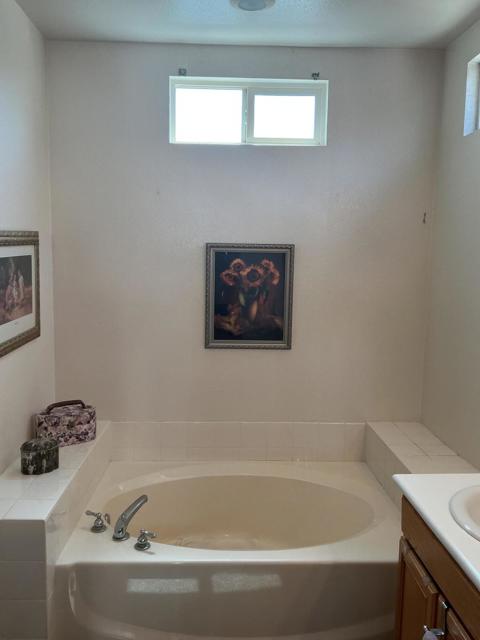 26288 Rio Oso Road, Cathedral City CA: https://media.crmls.org/mediaz/88688178-868c-48ab-b16b-662f363876d2.jpg