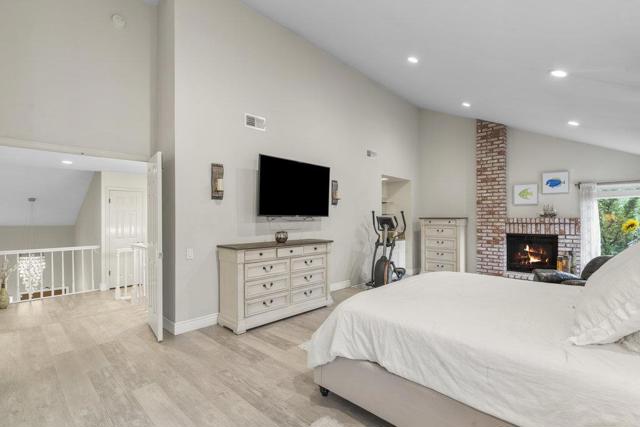 16761 Dry Creek Court, Morgan Hill CA: https://media.crmls.org/mediaz/88689597-8a24-47c6-a582-c3422083f95a.jpg