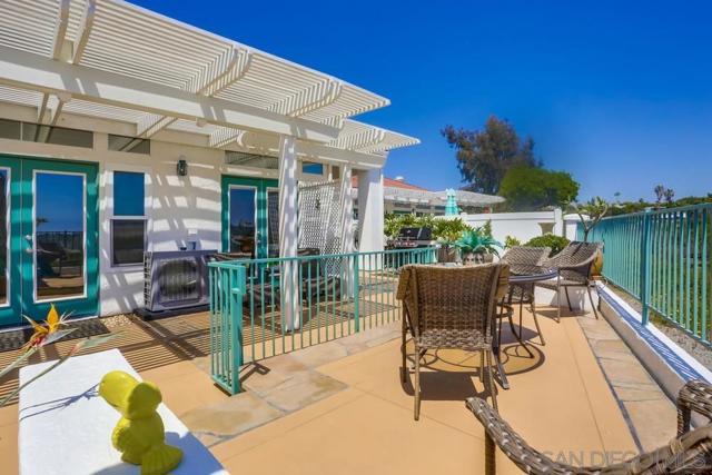 3367 Malta Way, Oceanside CA: https://media.crmls.org/mediaz/886914b6-f8d3-4c97-a3be-1aced994f101.jpg