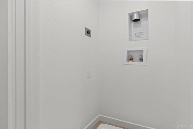 Detail Gallery Image 6 of 43 For 2541 Delphinium Ln, Carlsbad,  CA 92008 - 3 Beds | 2/2 Baths