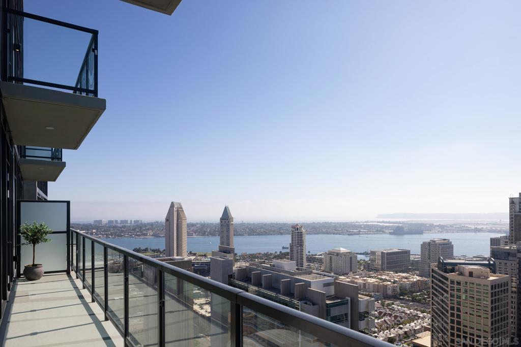 MLS #250032460SD image #25