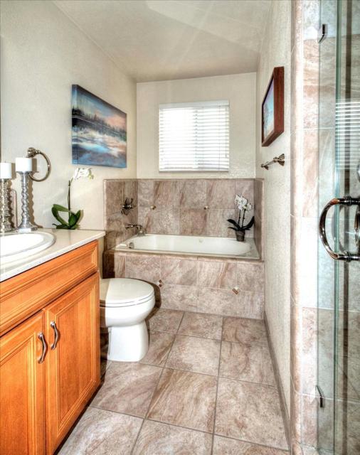 1523 Virginia Avenue, Redwood City CA: https://media.crmls.org/mediaz/886d2de3-289f-4d47-add0-03f2bd0a65c1.jpg