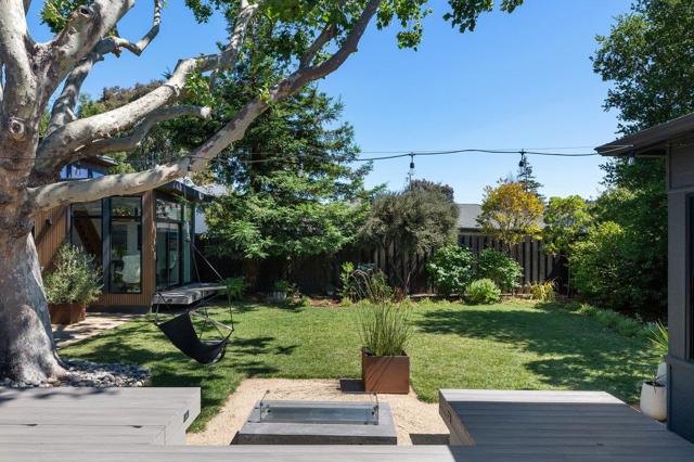 137 30th Avenue, San Mateo CA: https://media.crmls.org/mediaz/886d73ee-f107-4ad0-bbbc-eb7aa06aab37.jpg