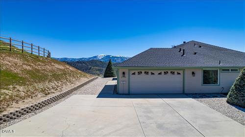 Detail Gallery Image 39 of 43 For 27200 Barkes Way, Tehachapi,  CA 93561 - 3 Beds | 2 Baths