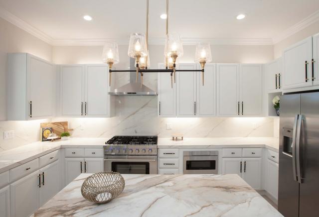 49460 Mission Drive W W Drive, La Quinta CA: https://media.crmls.org/mediaz/886e16dc-706b-4d18-880a-f1d789ba6532.jpg