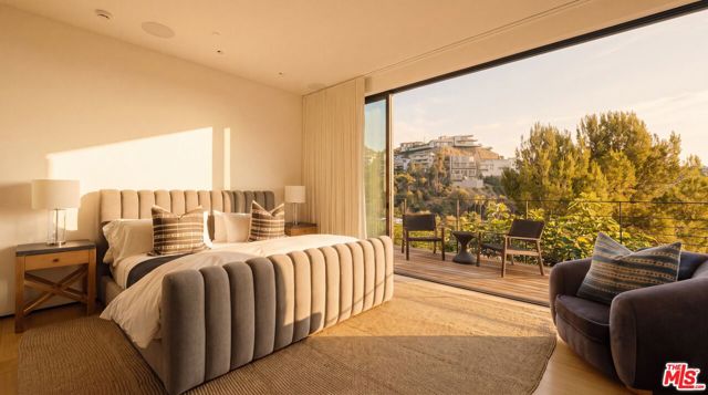 4 Bed Home for Sale in Los Angeles, California