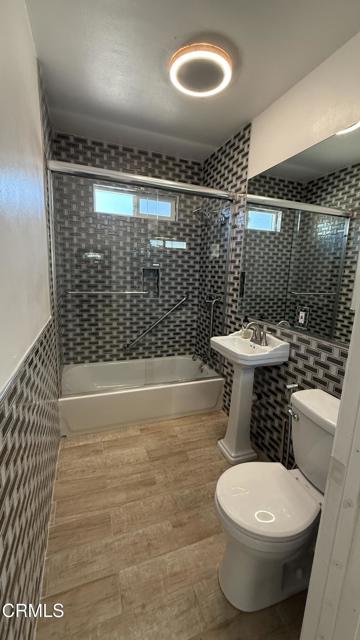 862 Sunset Avenue, Pasadena CA: https://media.crmls.org/mediaz/886f1ff8-a5be-48f3-90be-4f14477105a9.jpg