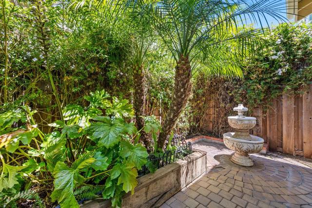 136 Neary Street, Santa Cruz CA: https://media.crmls.org/mediaz/886f76c7-e53b-4233-8350-451e2c03cbe6.jpg