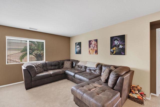 Detail Gallery Image 43 of 64 For 17866 Robusta Dr, Riverside,  CA 92503 - 6 Beds | 3 Baths