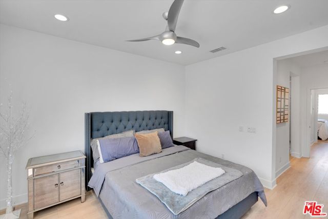 2927 Exposition Place, Los Angeles CA: https://media.crmls.org/mediaz/88702bfb-eebc-4b11-b14a-673cf8f304c8.jpg